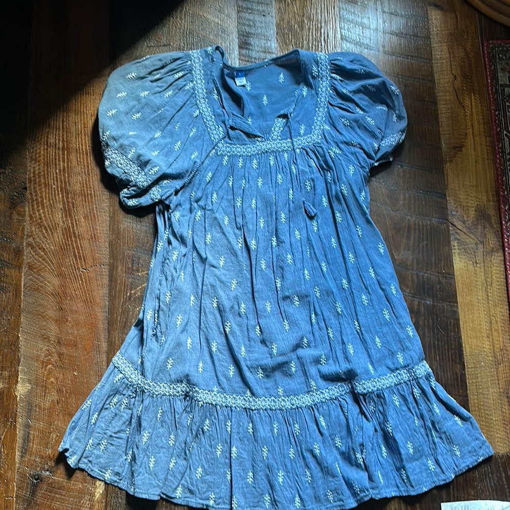 Old Navy balloon sleeve dress